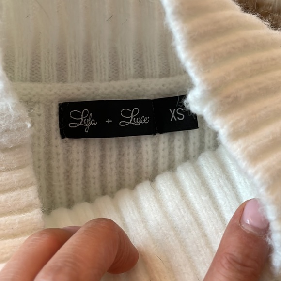 Cable Mockneck - Picture 10 of 10